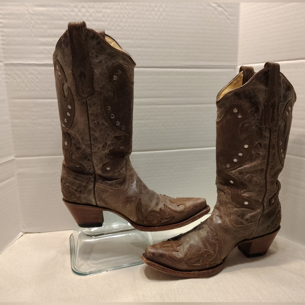 Brown Embroidered Leather Western Heeled Boots - Picture 4 of 15